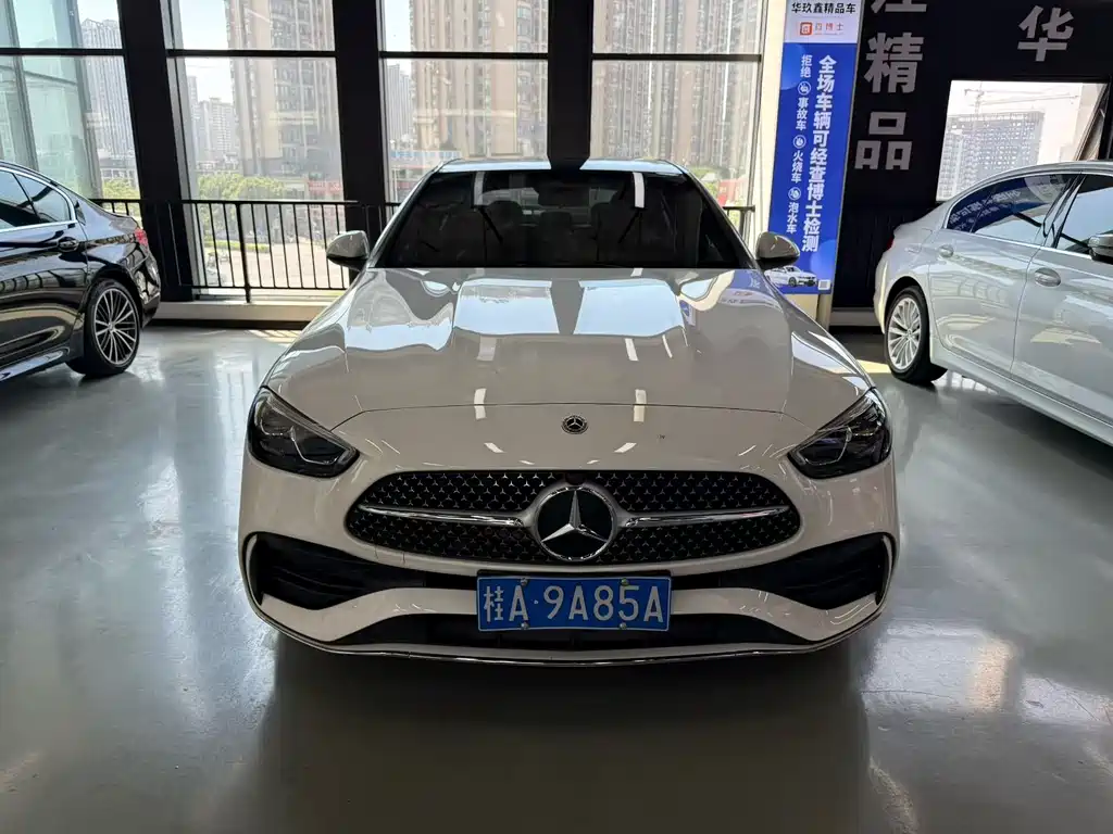 Mercedes-Benz C-Class — миниатюра 2