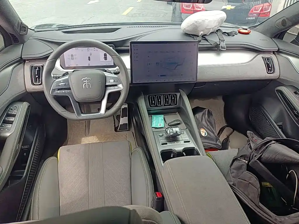 BYD L EV — миниатюра 14