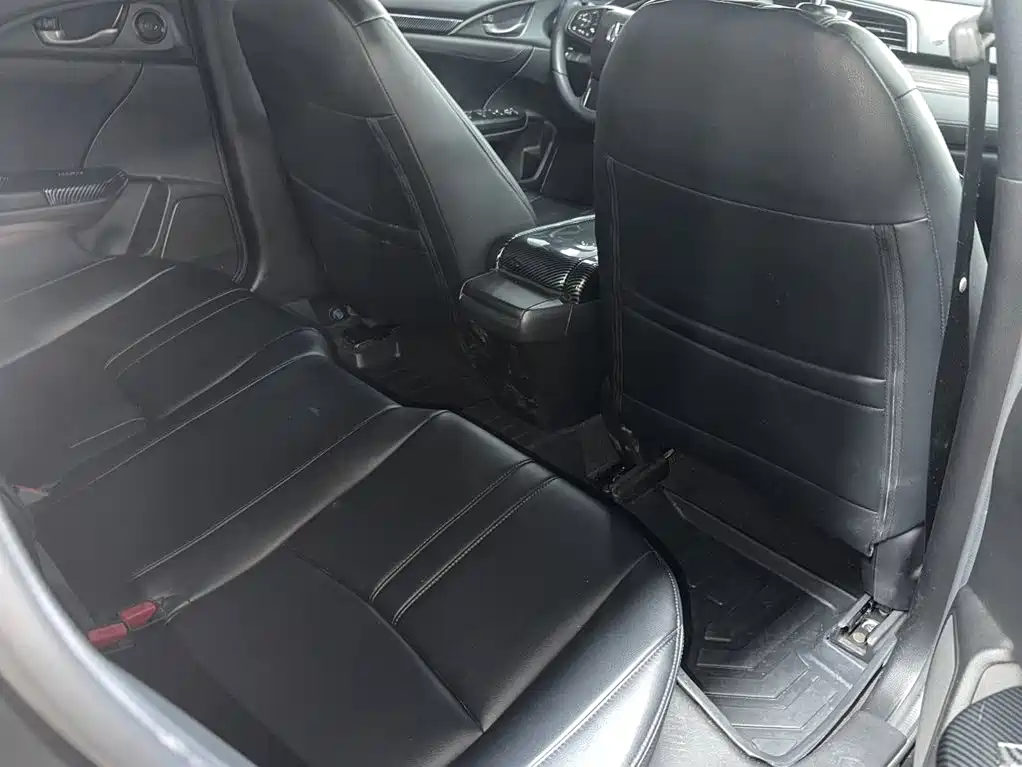 Honda Civic — миниатюра 10