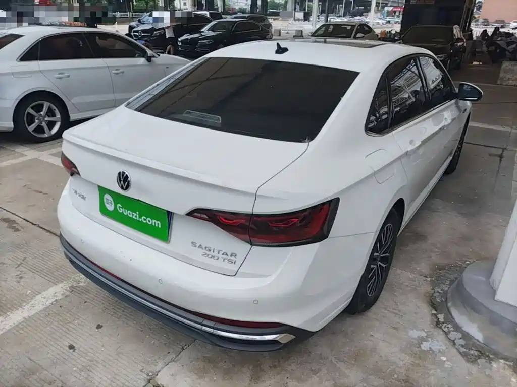 Volkswagen Sagitar — миниатюра 7