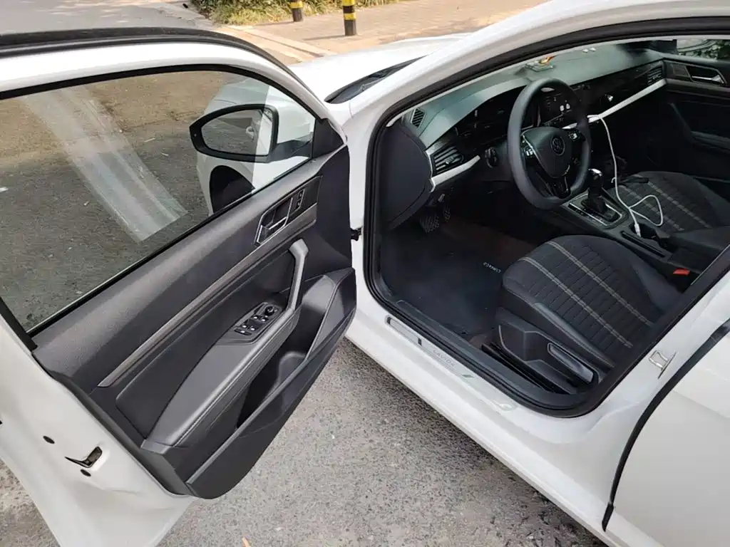 Volkswagen Lavida — миниатюра 16