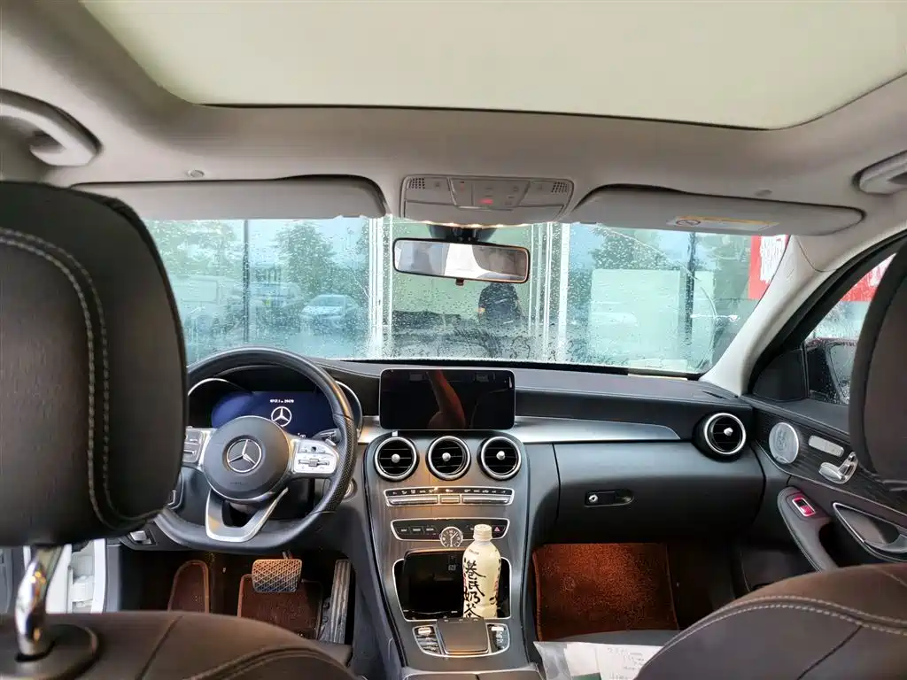 Mercedes-Benz C-Class — миниатюра 6