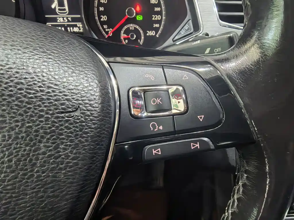 Volkswagen Passat — миниатюра 11