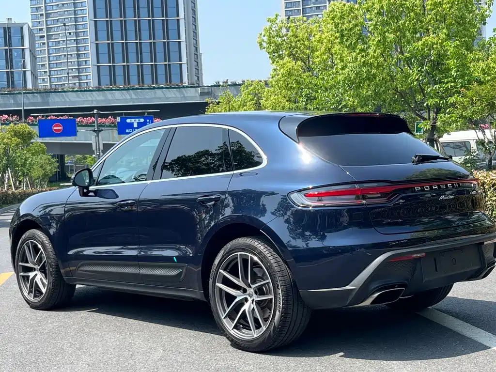 Porsche Macan — миниатюра 13