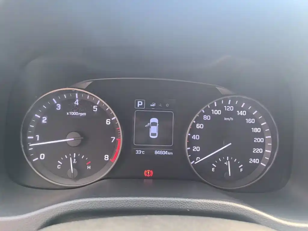 Hyundai Elantra — миниатюра 12