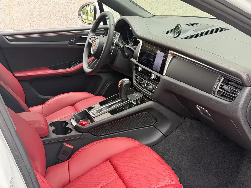 Porsche Macan — миниатюра 12