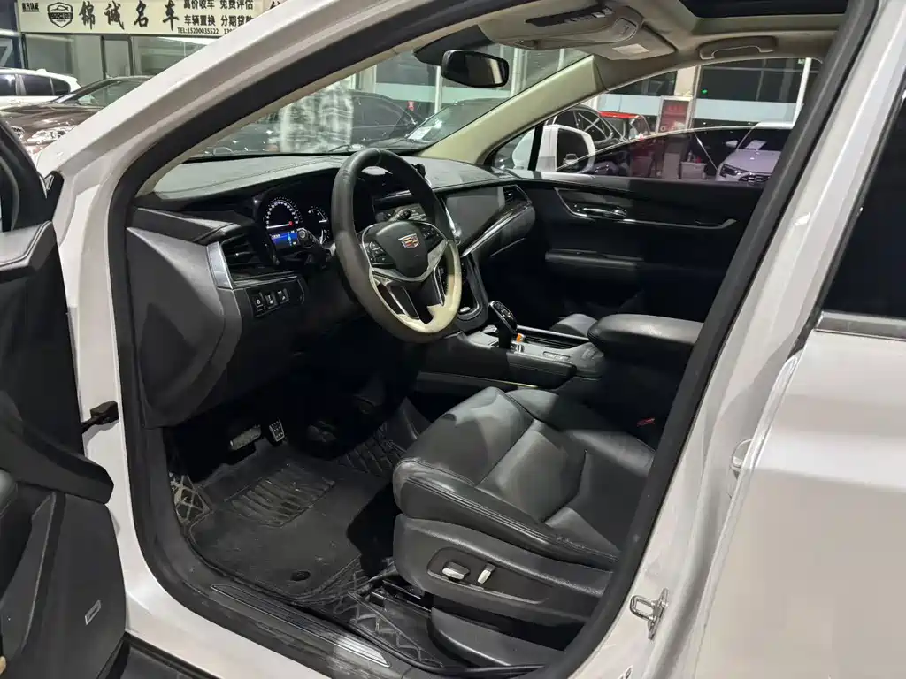Cadillac XT5 — миниатюра 7