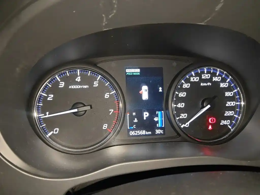 Mitsubishi Outlander — миниатюра 5