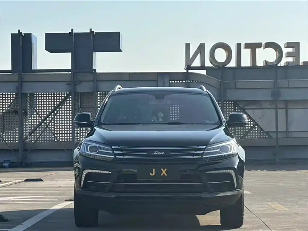 HONDA  UR V