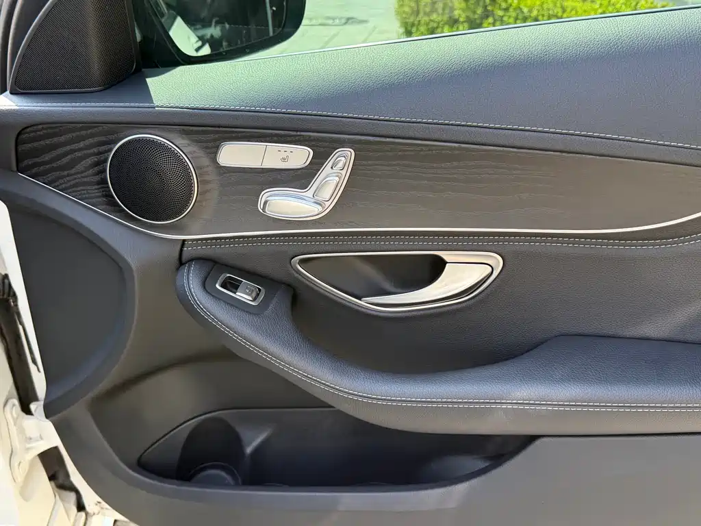 Mercedes-Benz C-Class — миниатюра 15