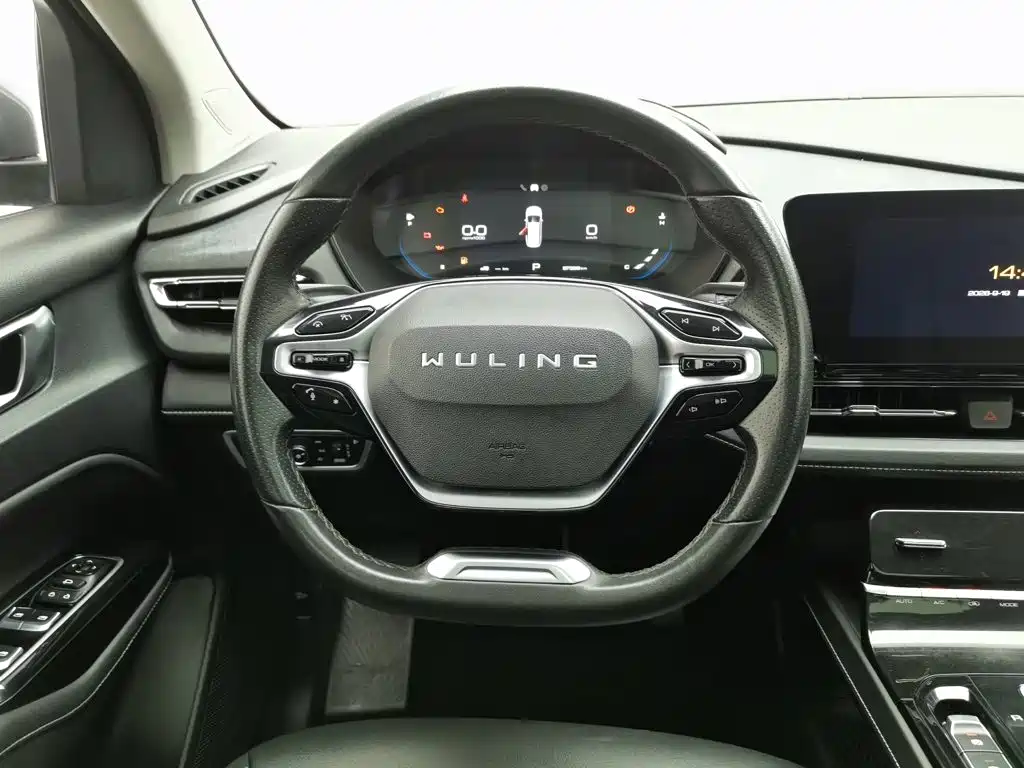 Wuling Victory — миниатюра 11