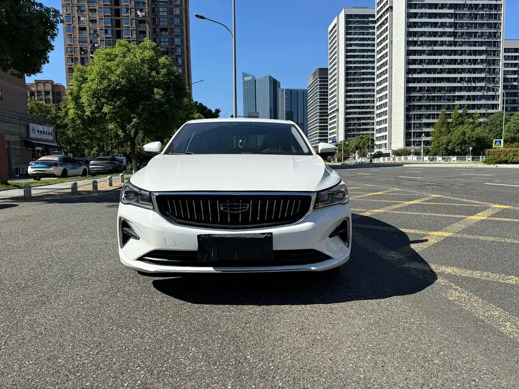 Geely Emgrand — миниатюра 2