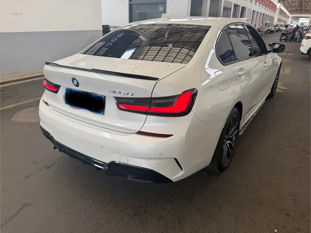 BMW 3 Series — миниатюра 11