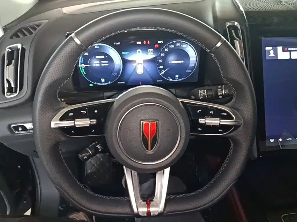Hongqi Hongqi HS3 PHEV — миниатюра 11