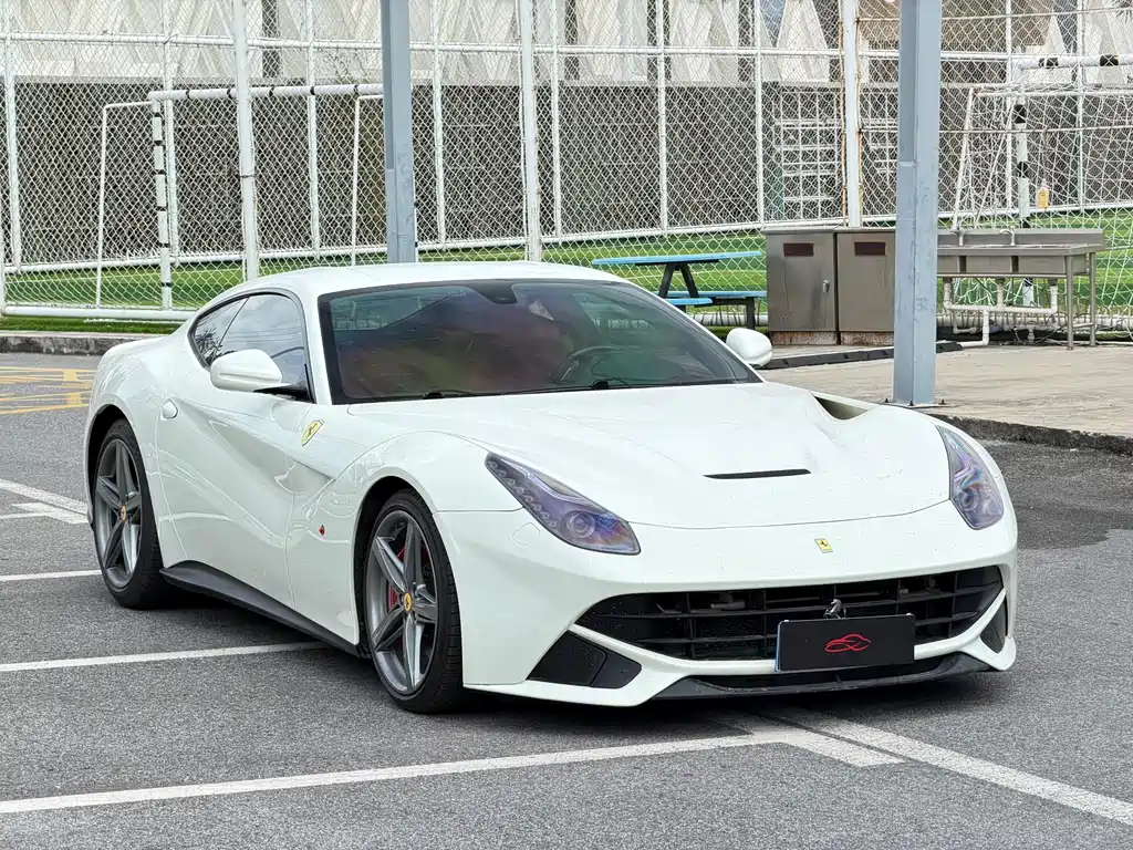 Ferrari F12berlinetta — миниатюра 3