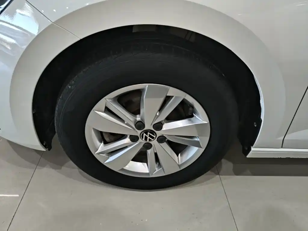 Volkswagen Polo — миниатюра 23