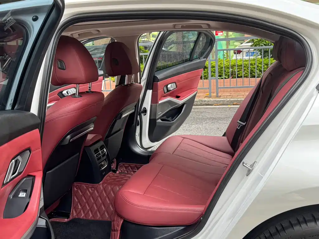 BMW 3 Series — миниатюра 8