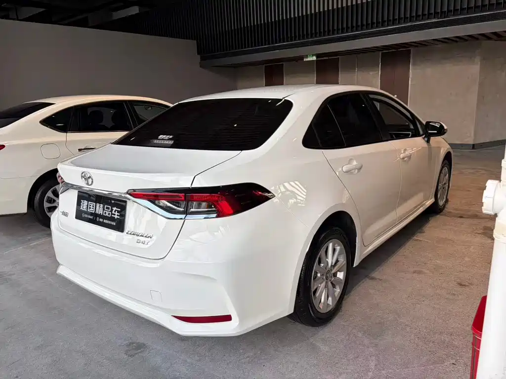 Toyota Corolla — миниатюра 13