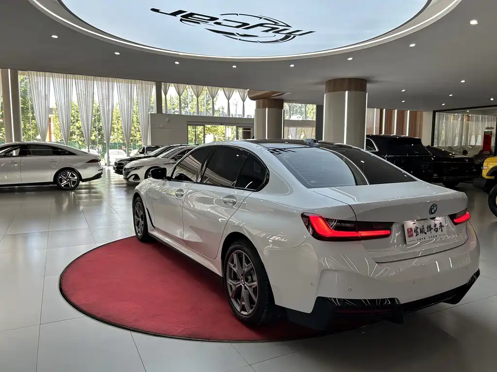 BMW i3 — миниатюра 7