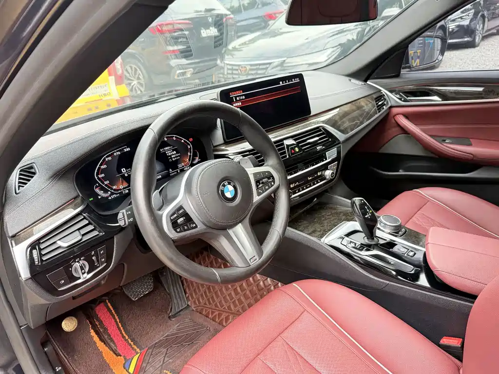 BMW 5 Series — миниатюра 8