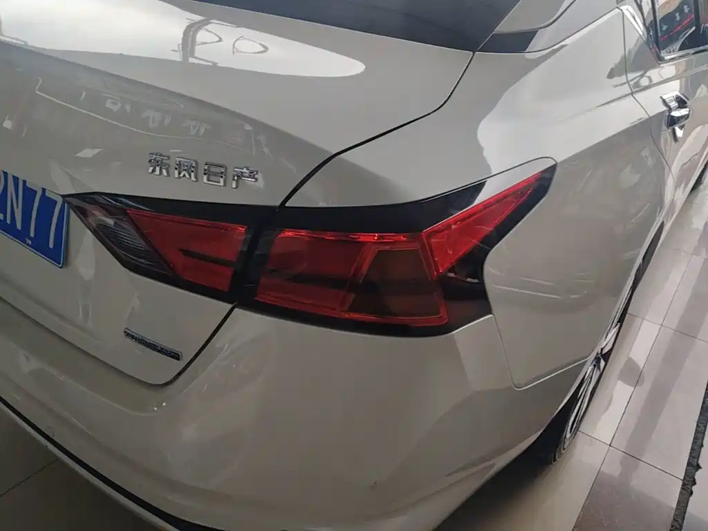 Nissan Teana — миниатюра 8