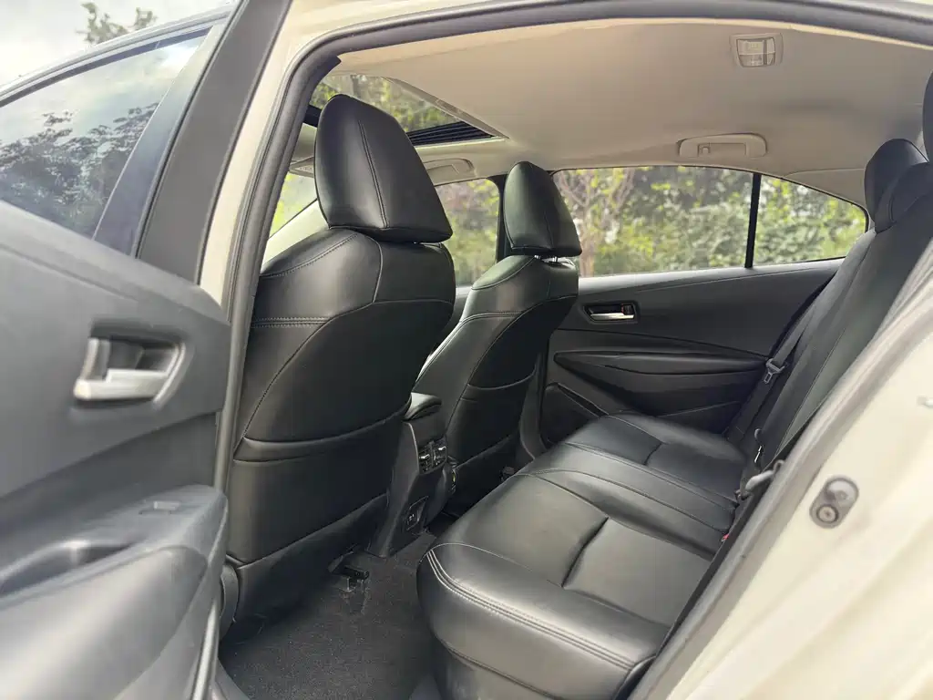 Toyota Corolla — миниатюра 6