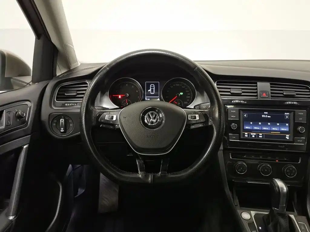 Volkswagen Golf — миниатюра 11