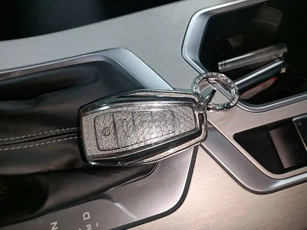 Geely Binyue — миниатюра 13