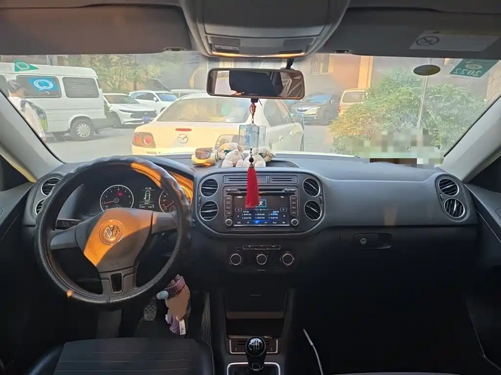 Volkswagen Tiguan — миниатюра 9