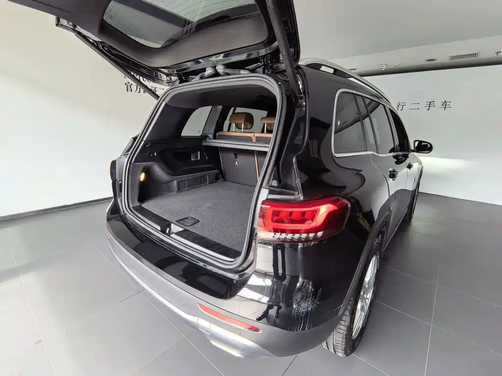 Mercedes-Benz GLB — миниатюра 6