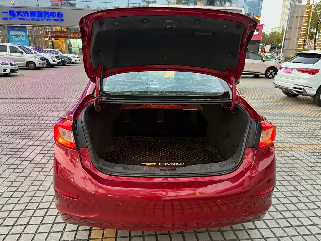 Chevrolet Cruze 1.5L Auto Pioneer Sunroof Edition, фото 23