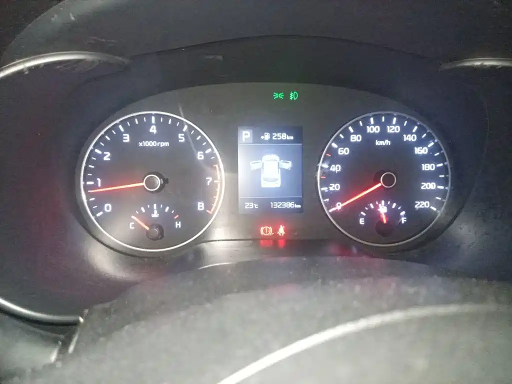 Kia KX Cross — миниатюра 8