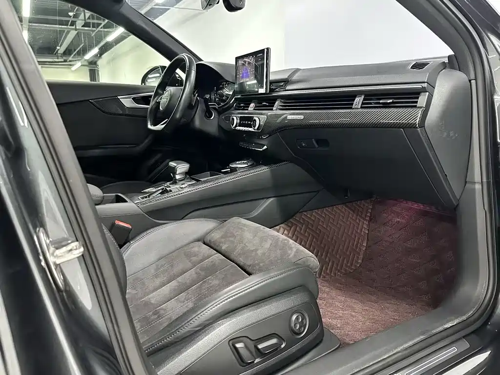 Audi A4L — миниатюра 13