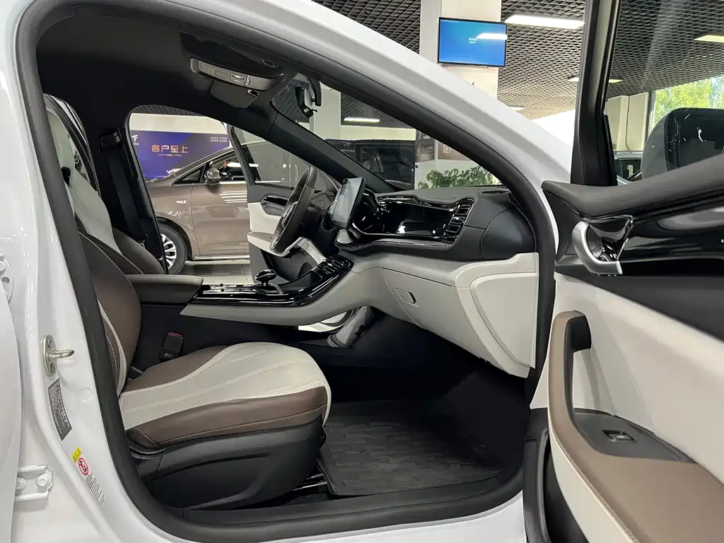 BYD Qin PLUS — миниатюра 17