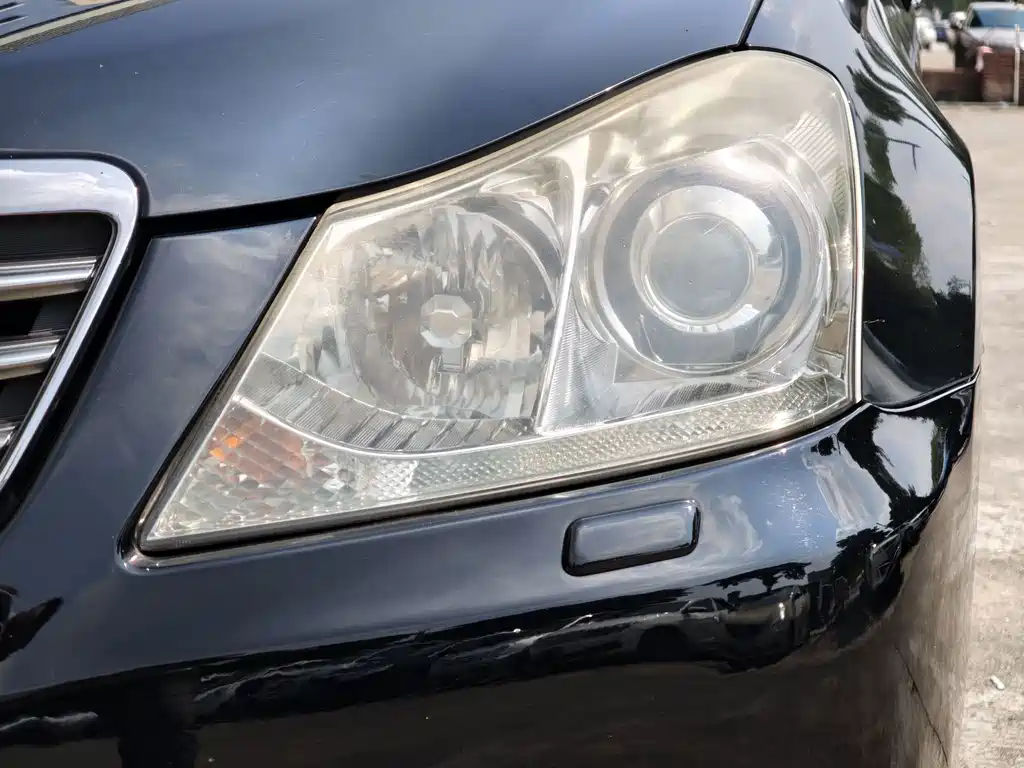 Toyota Crown — миниатюра 15