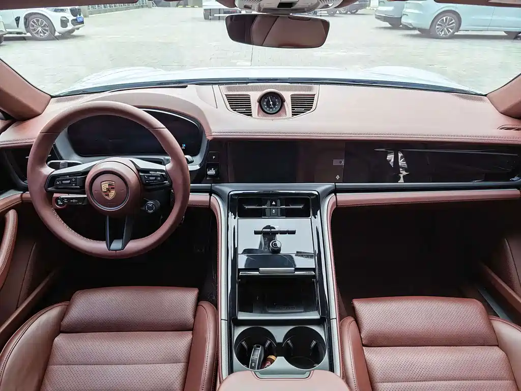 Porsche Panamera — миниатюра 6