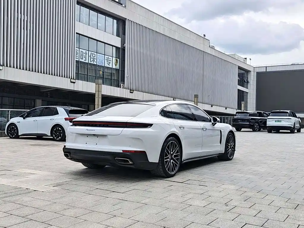Porsche Panamera — миниатюра 20