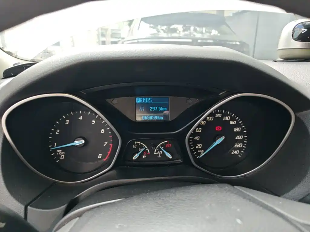 Ford Focus — миниатюра 12