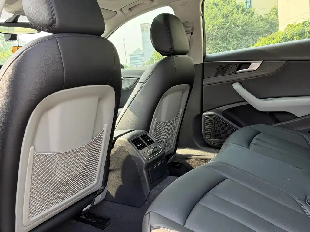 Audi A4L — миниатюра 11