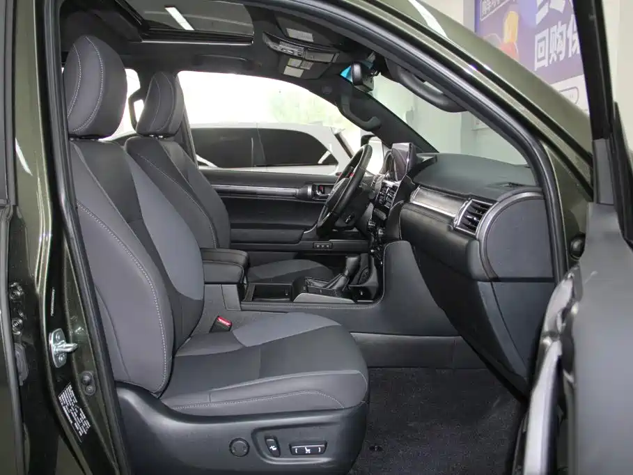 Lexus GX — миниатюра 10