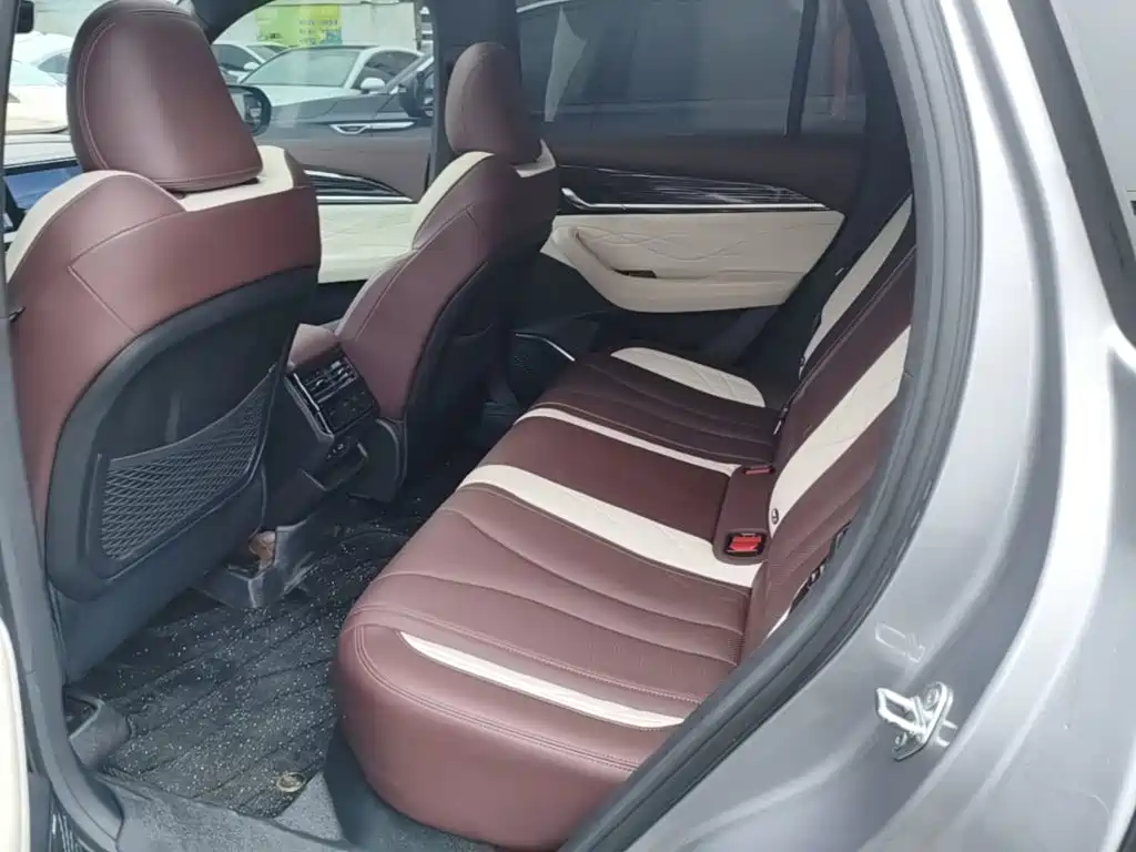 Geely Xingyue L — миниатюра 17