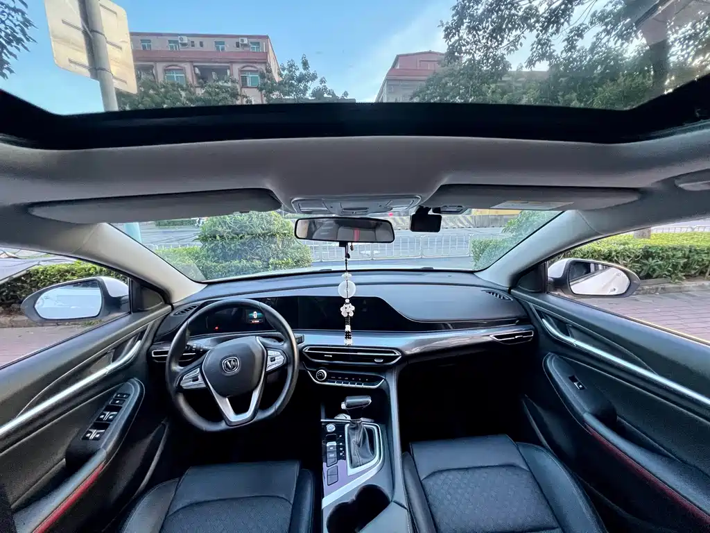 Changan Eado — миниатюра 5