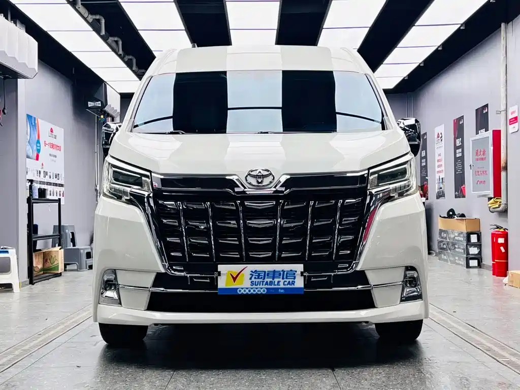 Toyota Hiace — миниатюра 2
