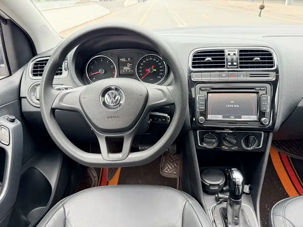 Volkswagen Polo — миниатюра 13