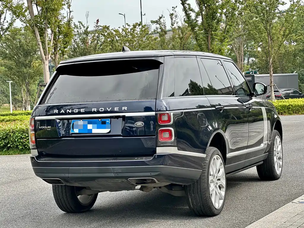 Land Rover Range Rover — миниатюра 6