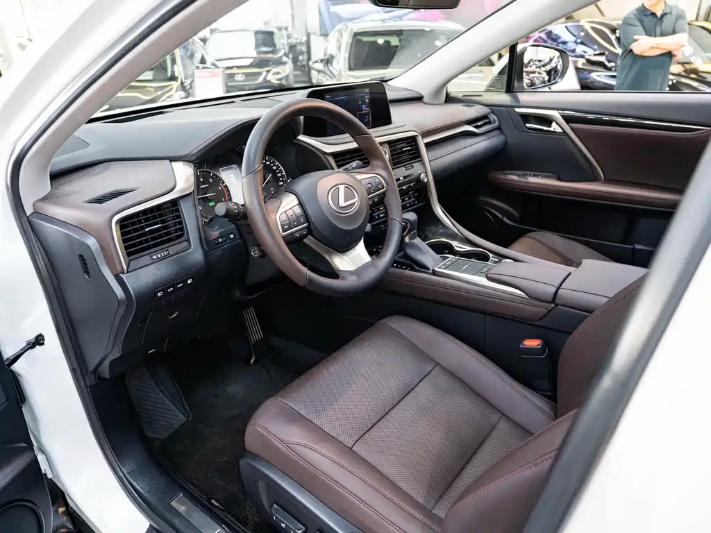 Lexus RX — миниатюра 9