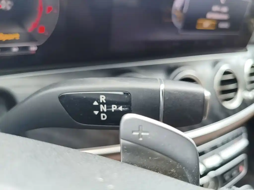 Mercedes-Benz E-Class — миниатюра 14