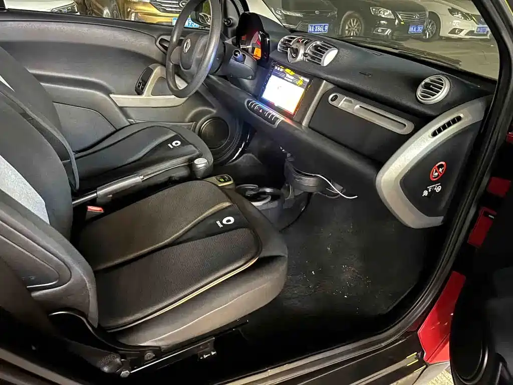 smart Smart Fortwo — миниатюра 10