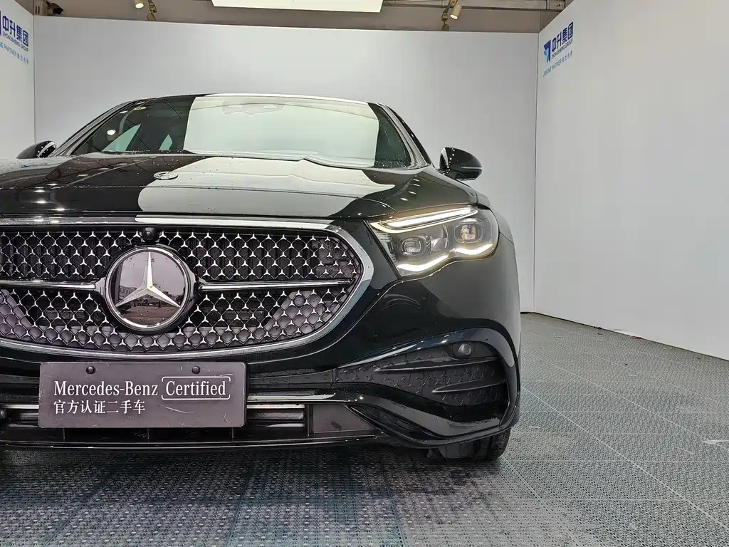 Mercedes-Benz E-Class (Import) — миниатюра 18