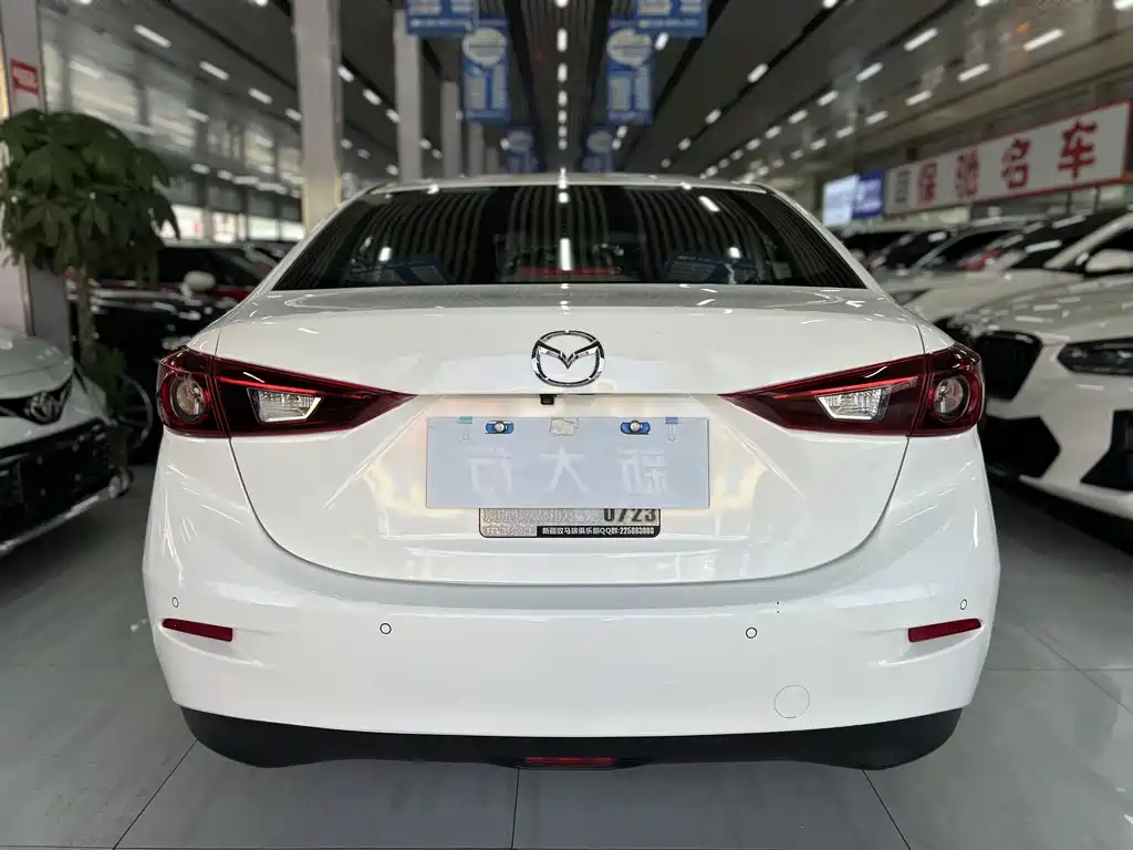 Mazda 3 Axela — миниатюра 8